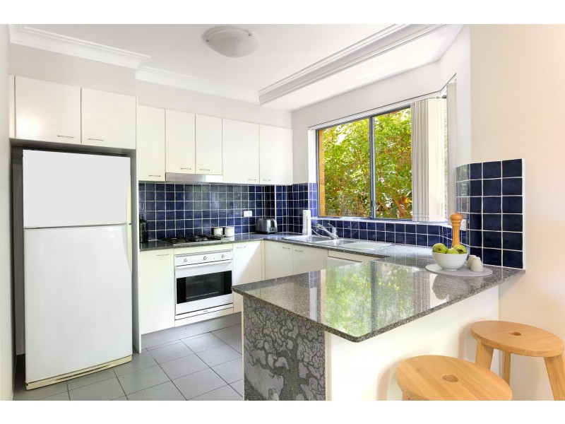 6/2-4 Francis Street, Dee Why NSW 2099