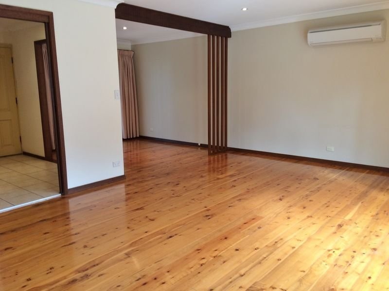 4 Little Willandra Road, Cromer NSW 2099