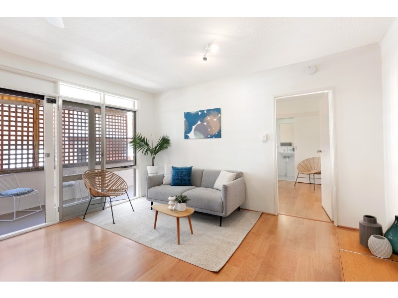 17/105 Pacific Parade, Dee Why NSW 2099