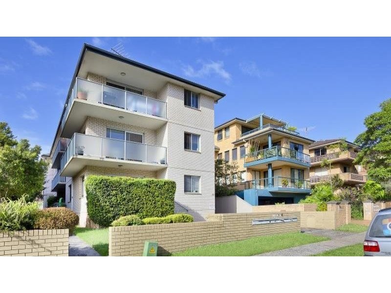 8/113 Oaks Avenue, Dee Why NSW 2099