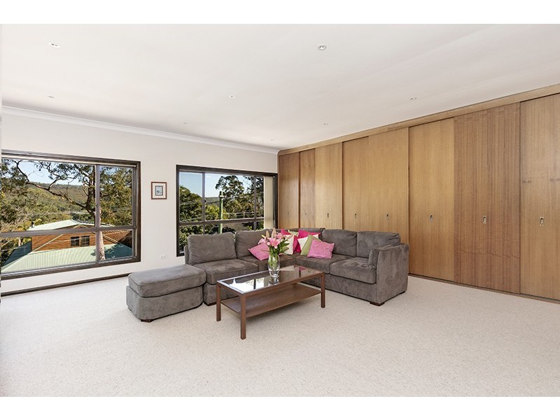 13 Coniston Street, Wheeler Heights NSW 2097