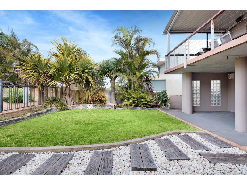 15 Robertson Road, North Curl Curl NSW 2099