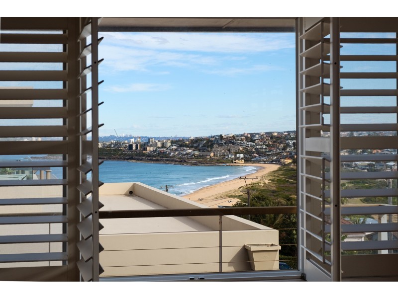 15 Robertson Road, North Curl Curl NSW 2099