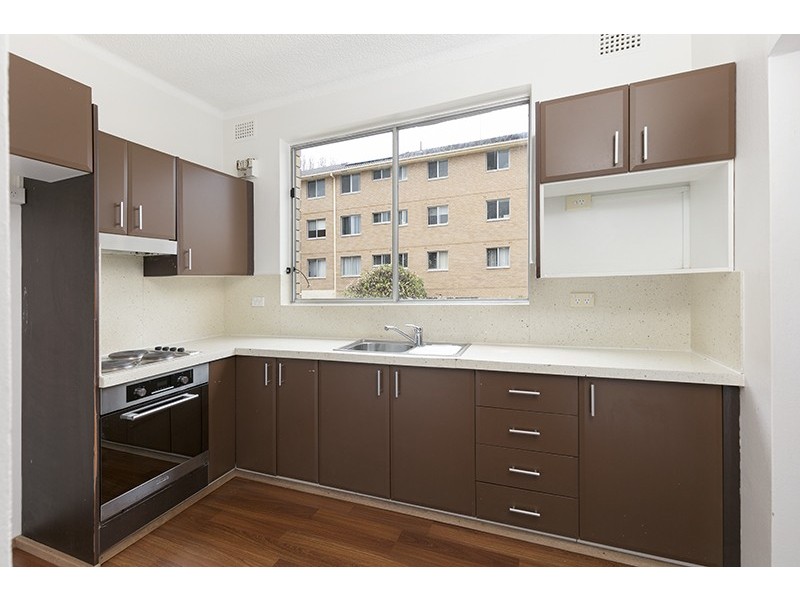 10/8 Avon Road, Dee Why NSW 2099