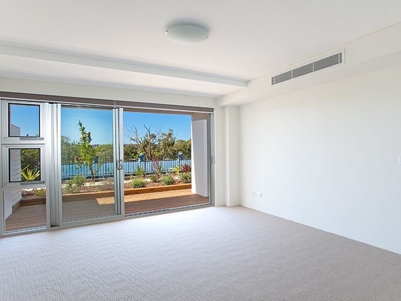 2/72-74 Pacific Parade, Dee Why NSW 2099