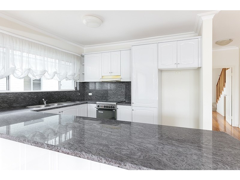 18 Greenwood Avenue, Narraweena NSW 2099