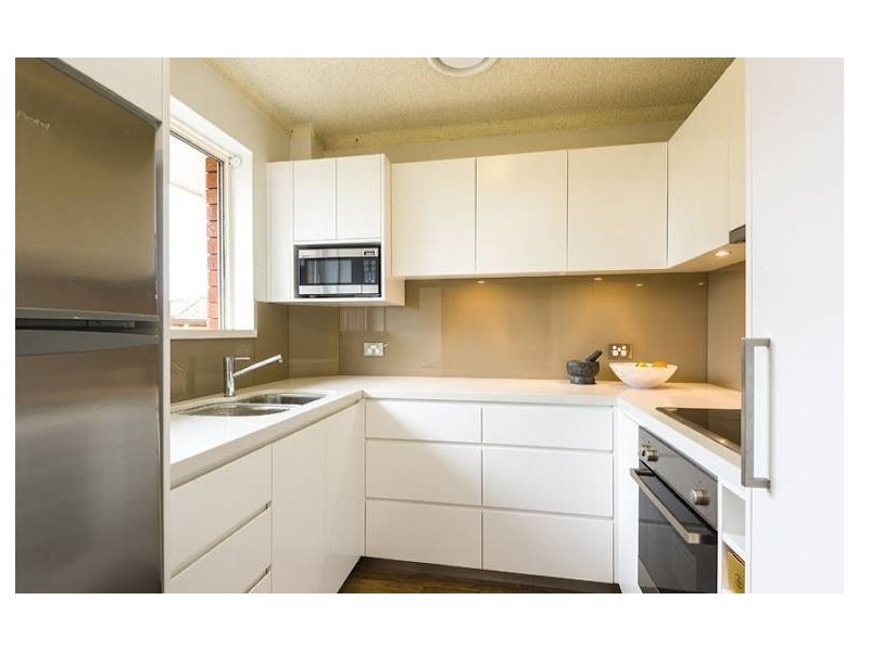 10/7 Clarence Avenue, Dee Why NSW 2099