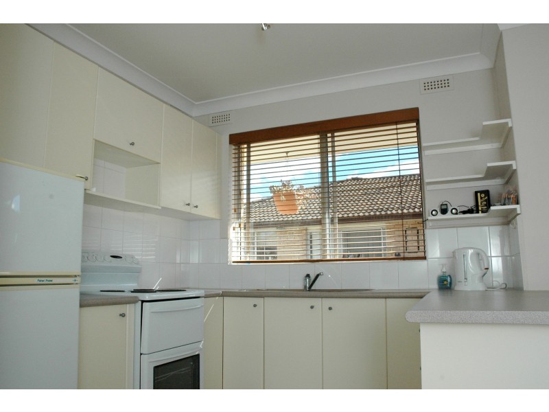 8/2 Lismore Avenue, Dee Why NSW 2099