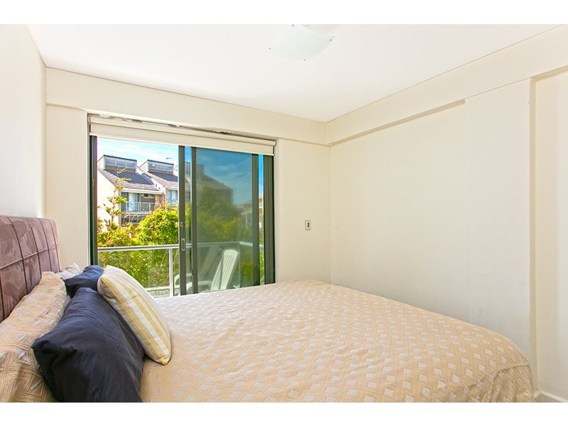 23/16-18 Beach Street, Curl Curl NSW 2096