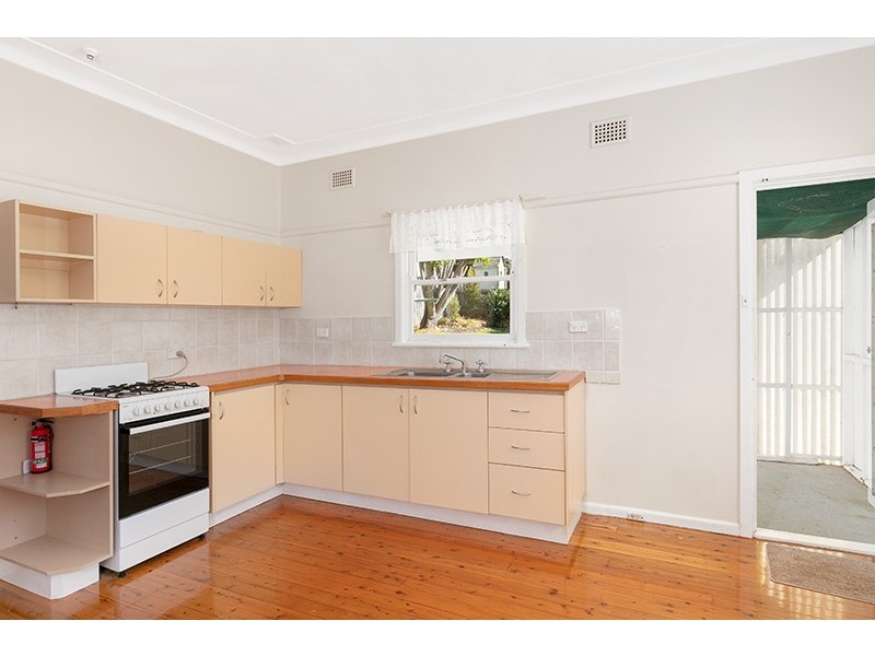 2 Rayner Avenue, Narraweena NSW 2099