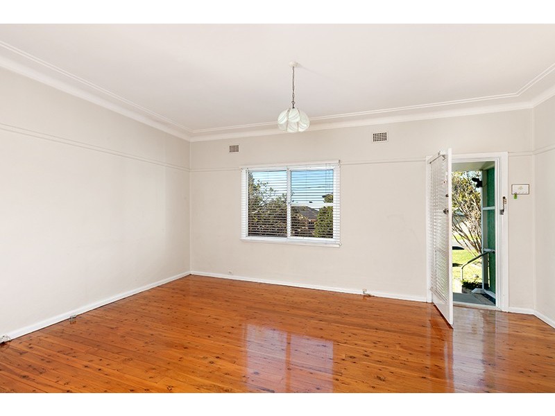 2 Rayner Avenue, Narraweena NSW 2099