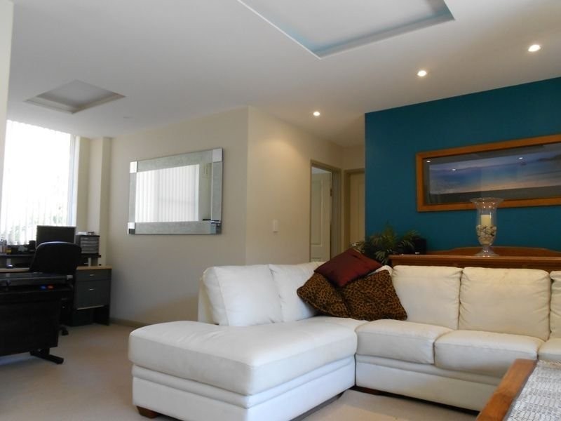 2/2 Avon Road, Dee Why NSW 2099