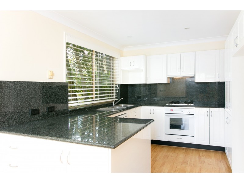 2/23 Parr Parade, Narraweena NSW 2099