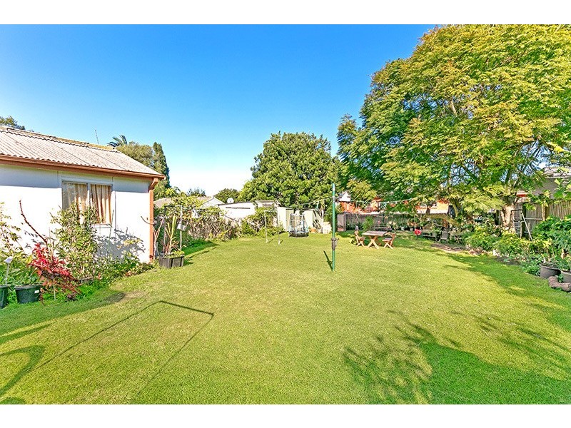 35 South Creek Road, Dee Why NSW 2099