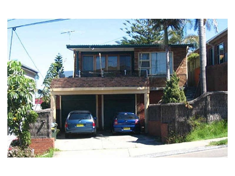 2/40 Griffin Road, North Curl Curl NSW 2099