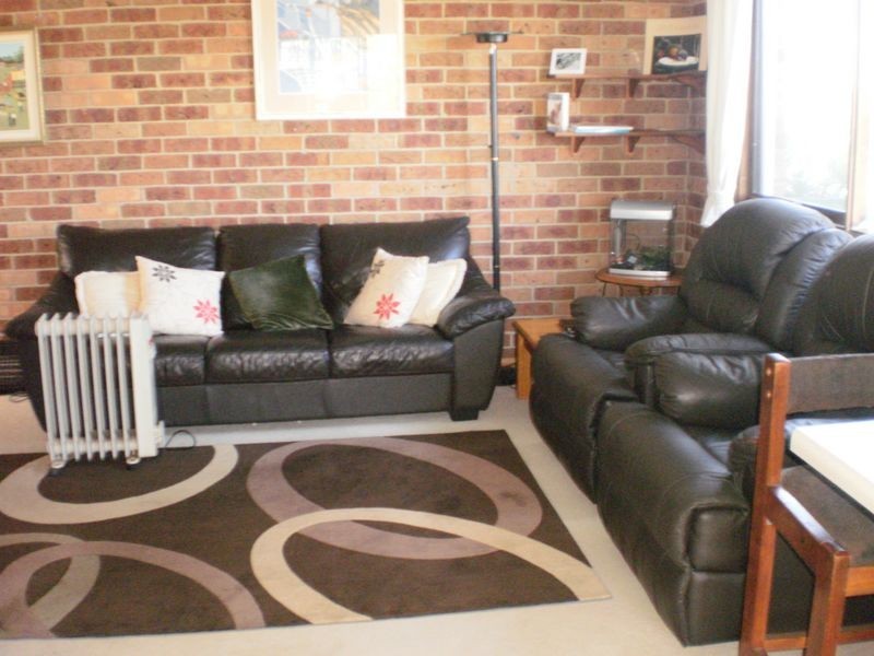 2/40 Griffin Road, North Curl Curl NSW 2099