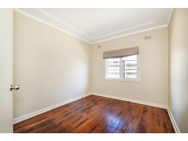 13 Oxford Falls Road, Beacon Hill NSW 2100