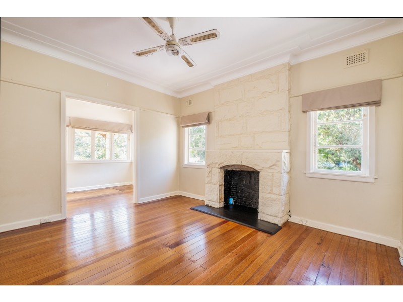 13 Oxford Falls Road, Beacon Hill NSW 2100