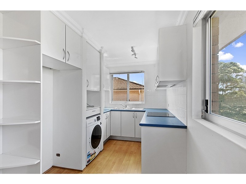 16/12 Wheeler Parade, Dee Why NSW 2099