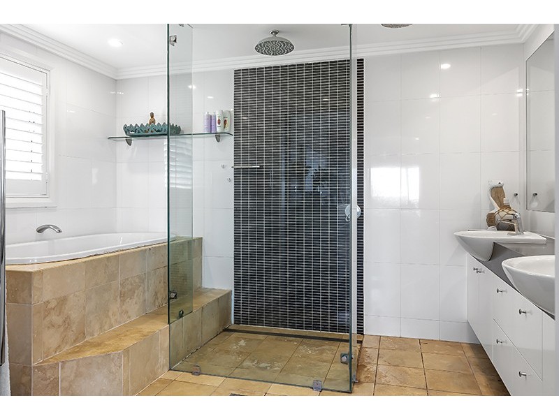 118 Headland Road, North Curl Curl NSW 2099