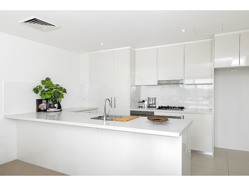 27/72-74 Pacific Parade, Dee Why NSW 2099