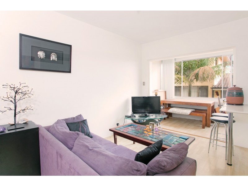 8/20 Wheeler Parade, Dee Why NSW 2099