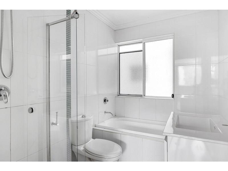 29/11-13 Oaks Avenue, Dee Why NSW 2099