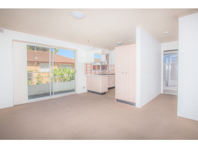 12/4-8 Lismore Avenue, Dee Why NSW 2099