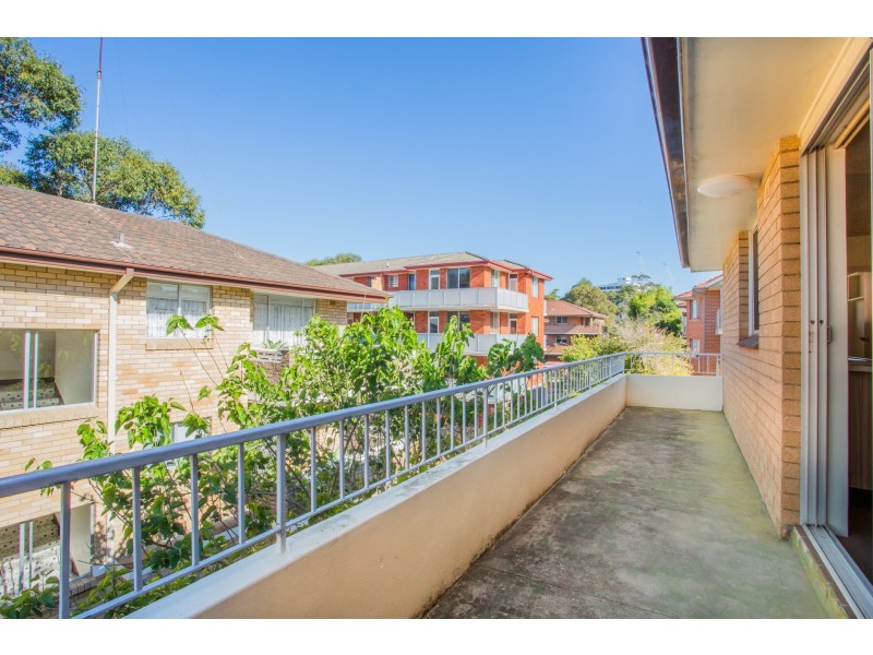 12/4-8 Lismore Avenue, Dee Why NSW 2099