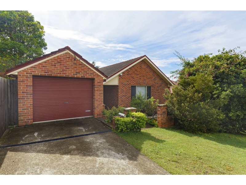 33a Pine Avenue, Brookvale NSW 2100