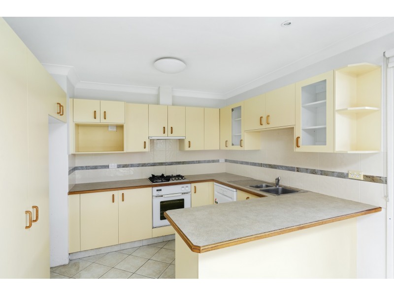 33a Pine Avenue, Brookvale NSW 2100