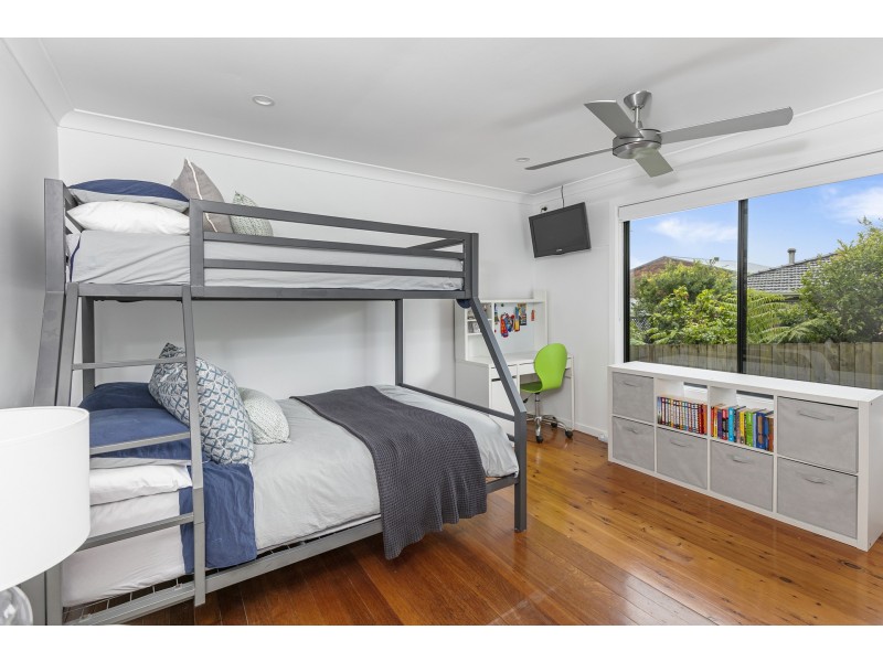 63 The Crescent, Dee Why NSW 2099