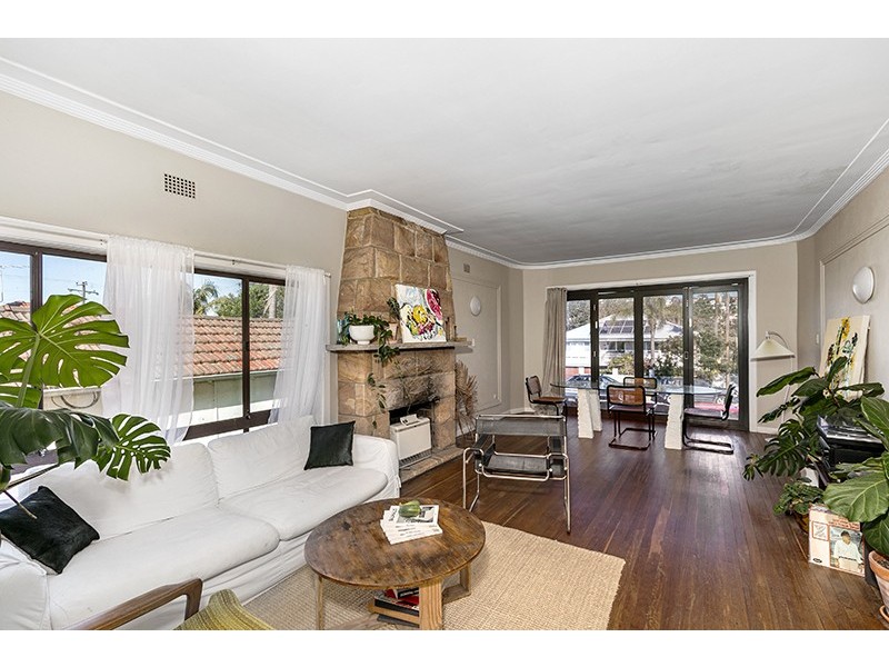 22 Ocean View Road, Freshwater NSW 2096