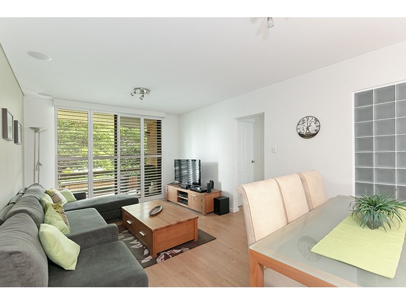2/20 Richmond Avenue, Dee Why NSW 2099