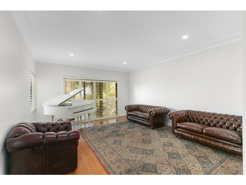 12 De Chair Road, Narraweena NSW 2099