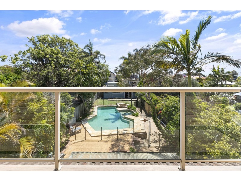 12 De Chair Road, Narraweena NSW 2099