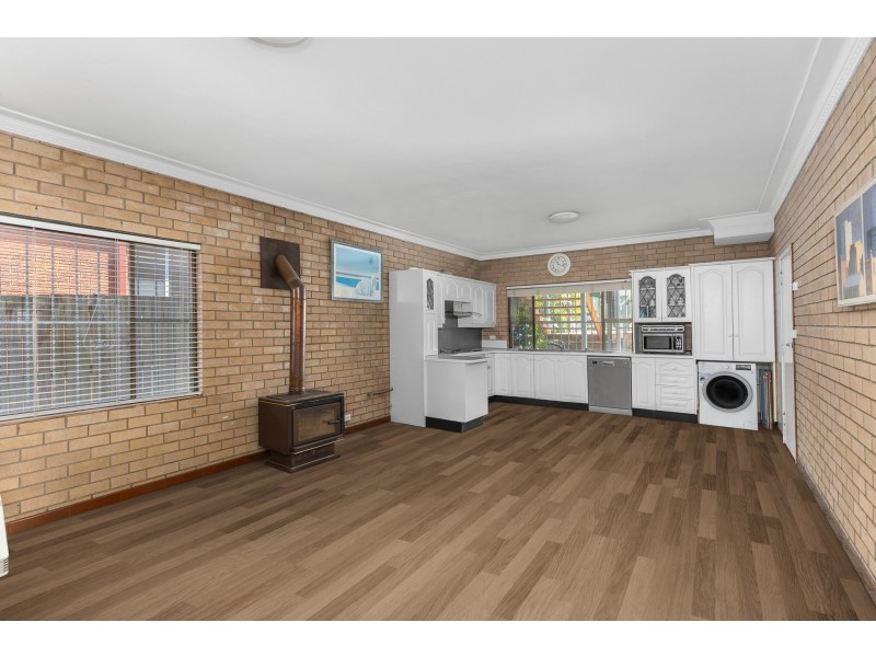 12 De Chair Road, Narraweena NSW 2099