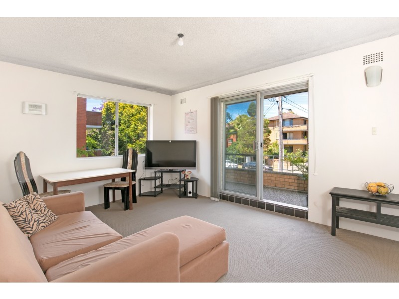 2/25 Lismore Avenue, Dee Why NSW 2099