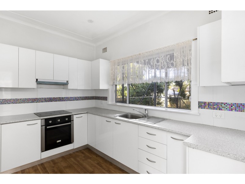 2/31 South Creek Road, Dee Why NSW 2099