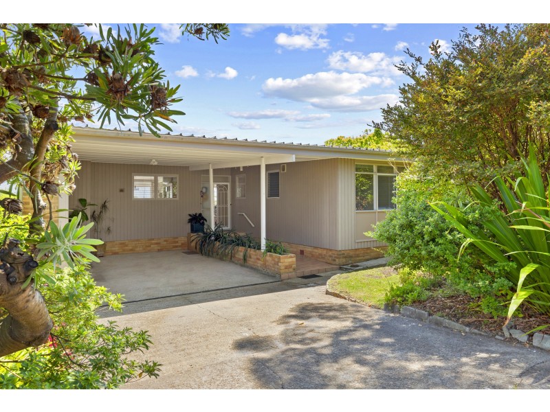 6 Carlisle Street, Wheeler Heights NSW 2097