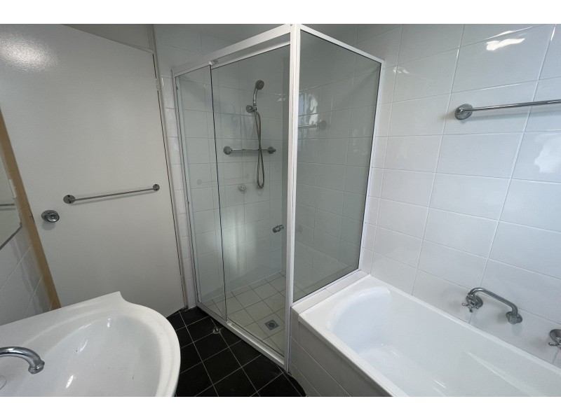 7/64 Carrington Parade, Curl Curl NSW 2096