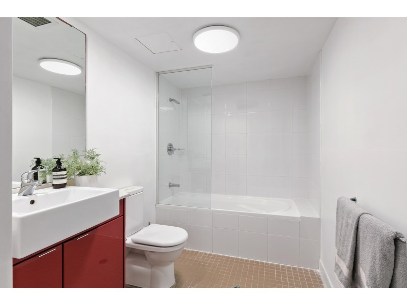 B27/31-37 Pacific Parade, Dee Why NSW 2099