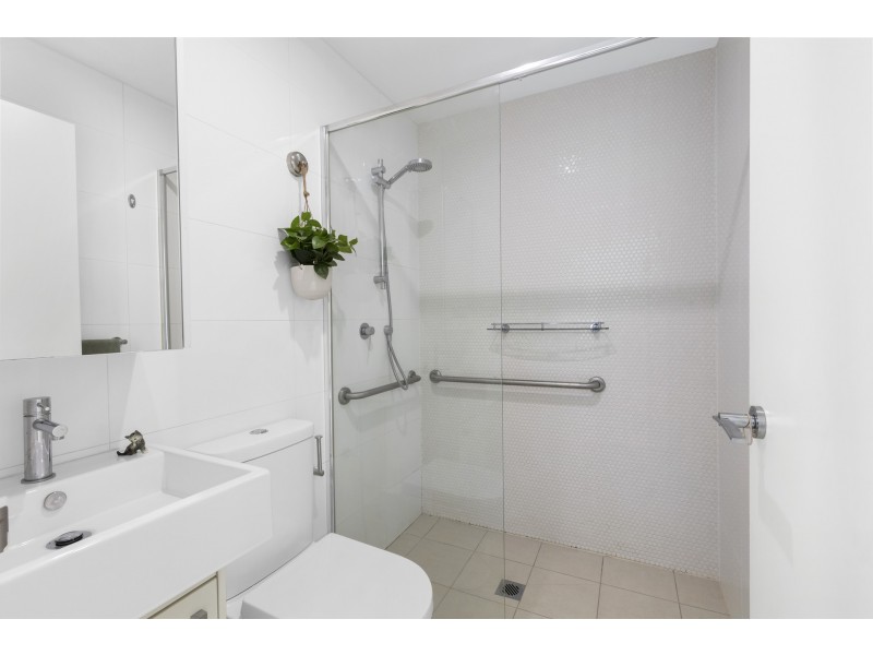 27/72-74 Pacific Parade, Dee Why NSW 2099