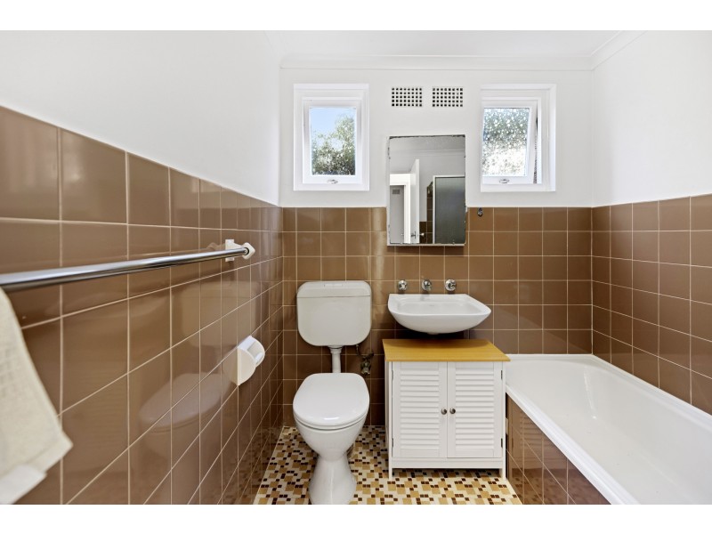 1/19-21 Stewart Avenue, Curl Curl NSW 2096