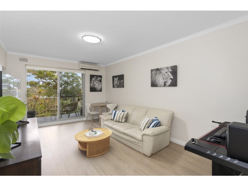 2/15 Burne Avenue, Dee Why NSW 2099