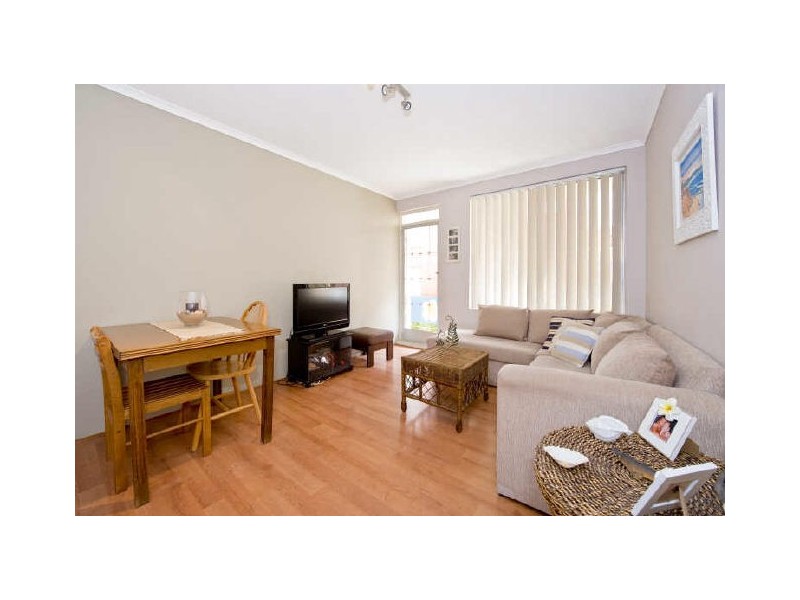 8/17 Westminster Avenue, Dee Why NSW 2099