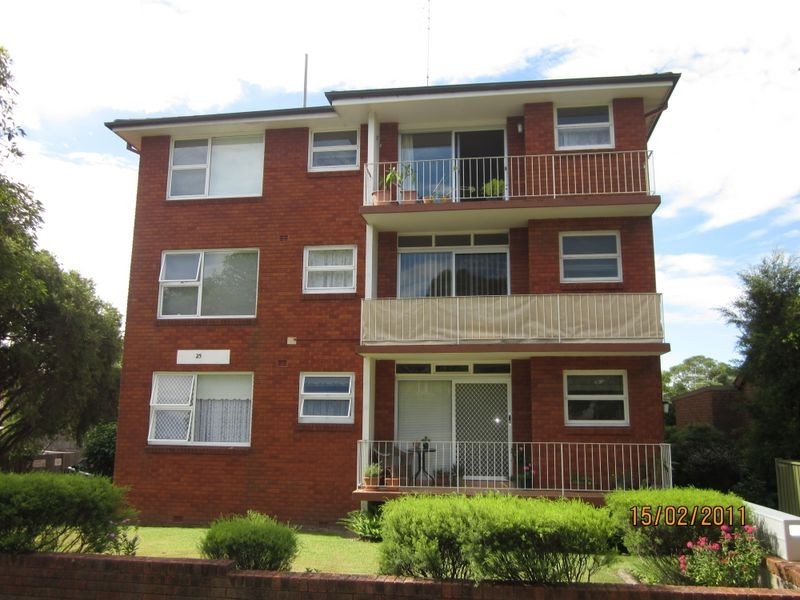2/25 Tor Road, Dee Why NSW 2099
