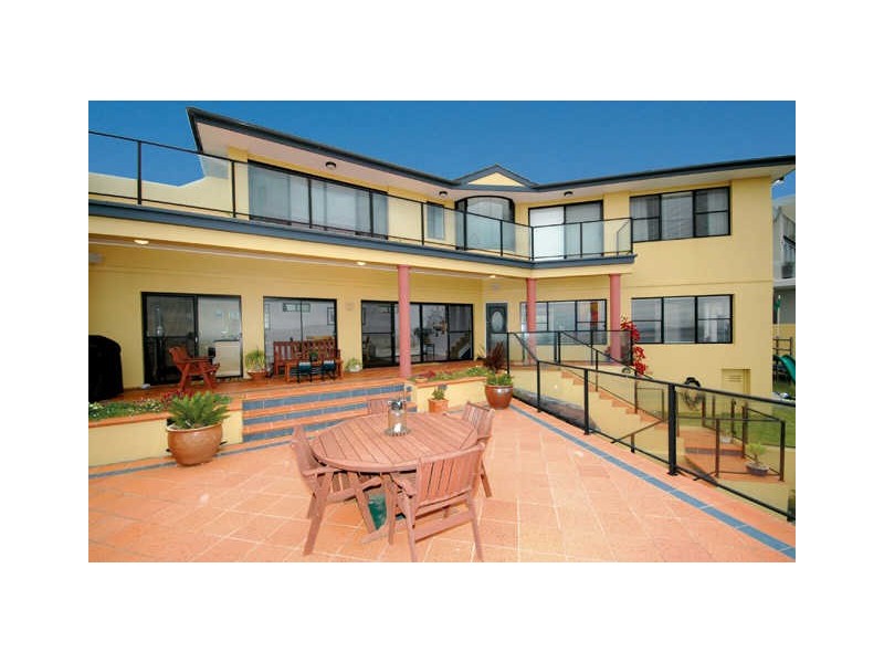 8 Lookout Avenue, Dee Why NSW 2099