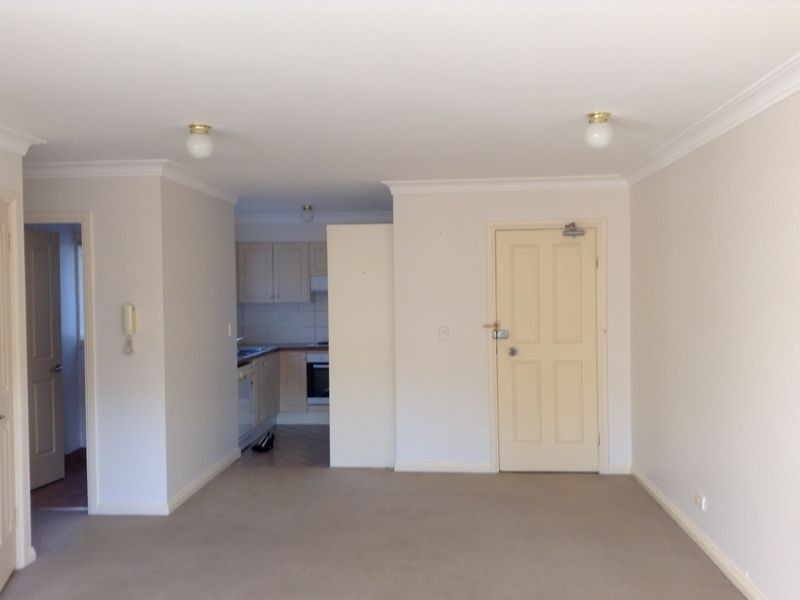 8/15-19 Gulliver Street, Brookvale NSW 2100