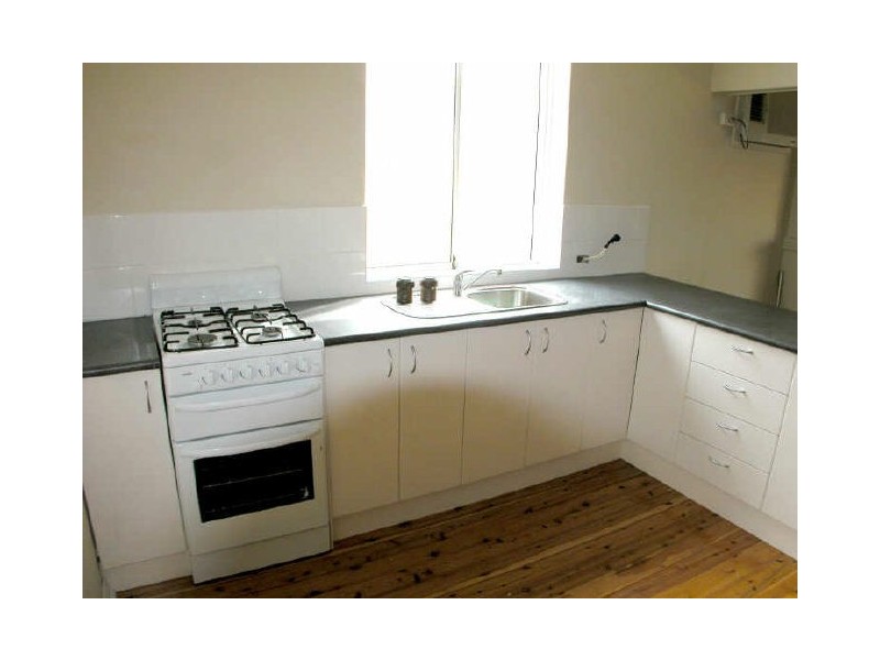 4 Delaigh Avenue, North Curl Curl NSW 2099